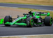 开云官网-红牛车队横扫哈斯车队，周冠宇扛起全队