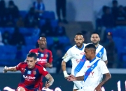 开云体育中国-沙尔克队主场战平对手，与对手握手言和的简单介绍