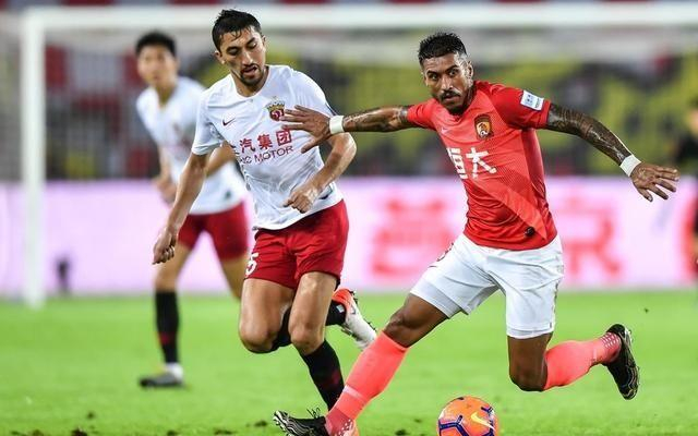 上港击败新疆，保持领先位置的简单介绍