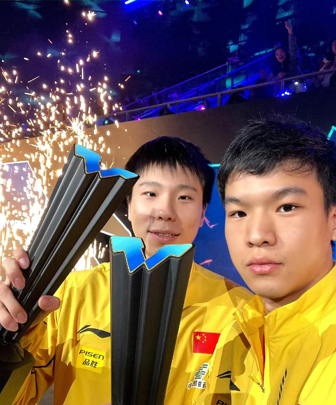 包含韩国代表团誓言拼搏，争夺金银铜的词条