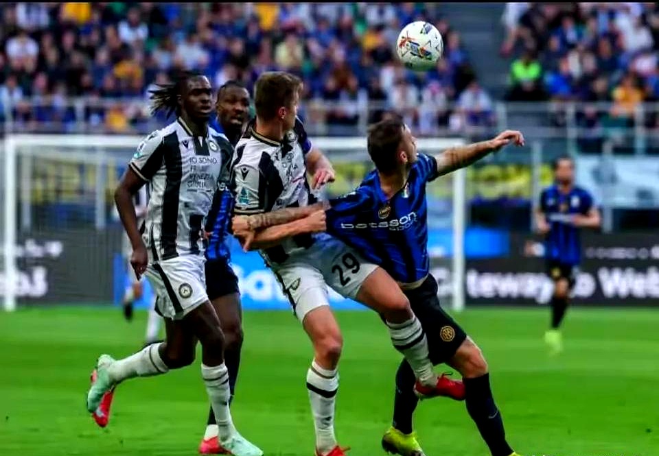 罗马国米交手，球迷热血沸腾！