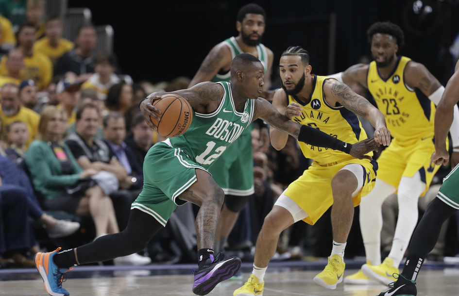 铁腰表现！球员助球队成功晋级的简单介绍