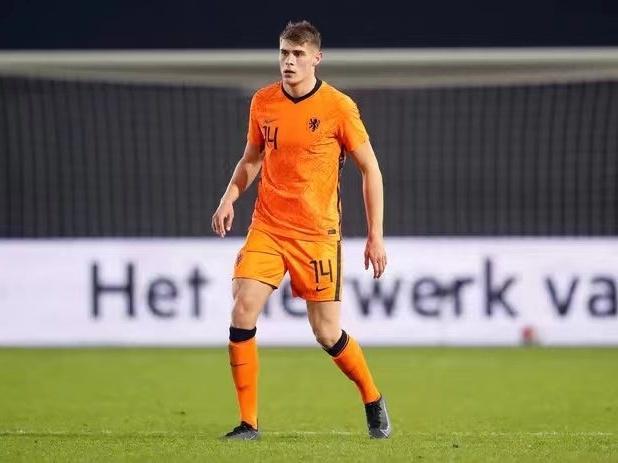 热刺球员受伤，球队备战受挫