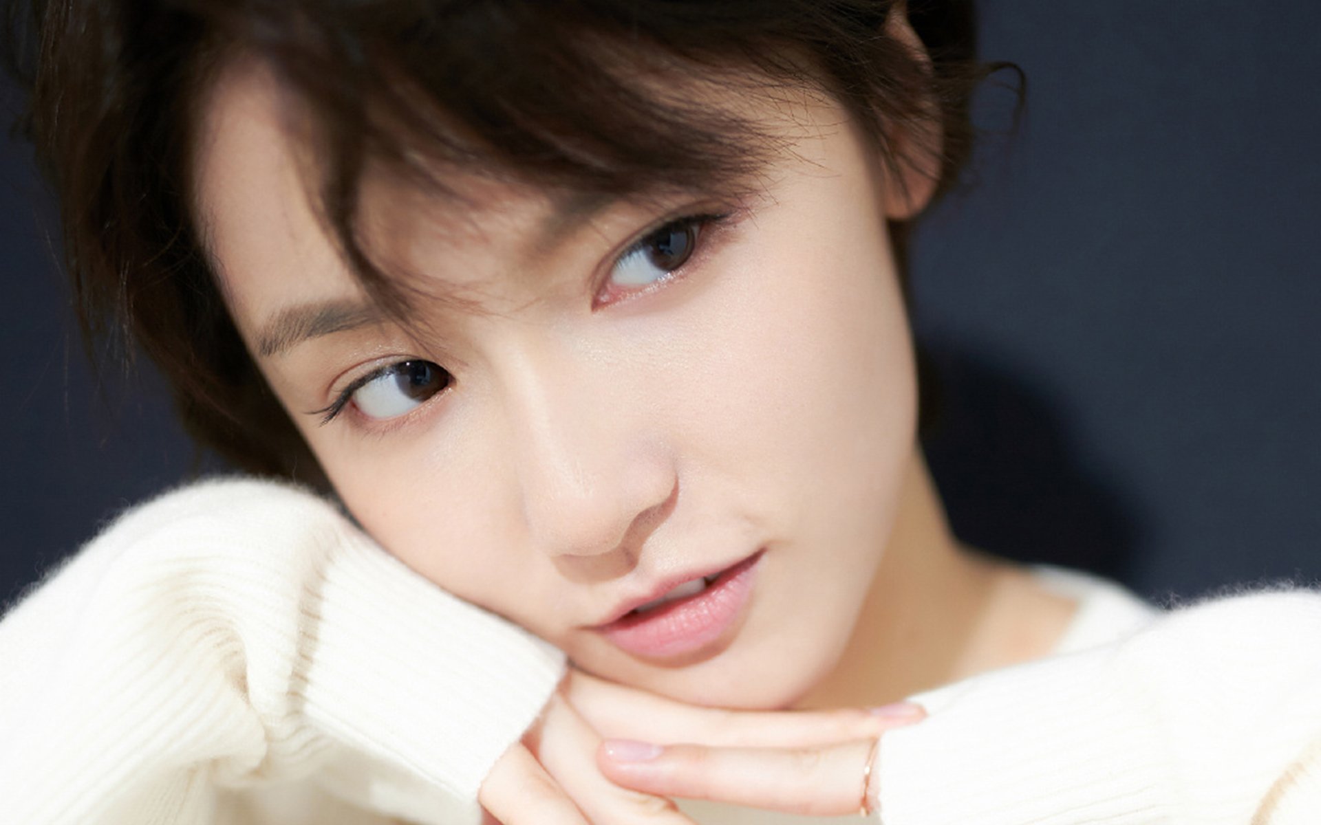 硬仗王者的双重奏鸣，厄德高破茧与巴拉圭铁蹄踏碎星月神话