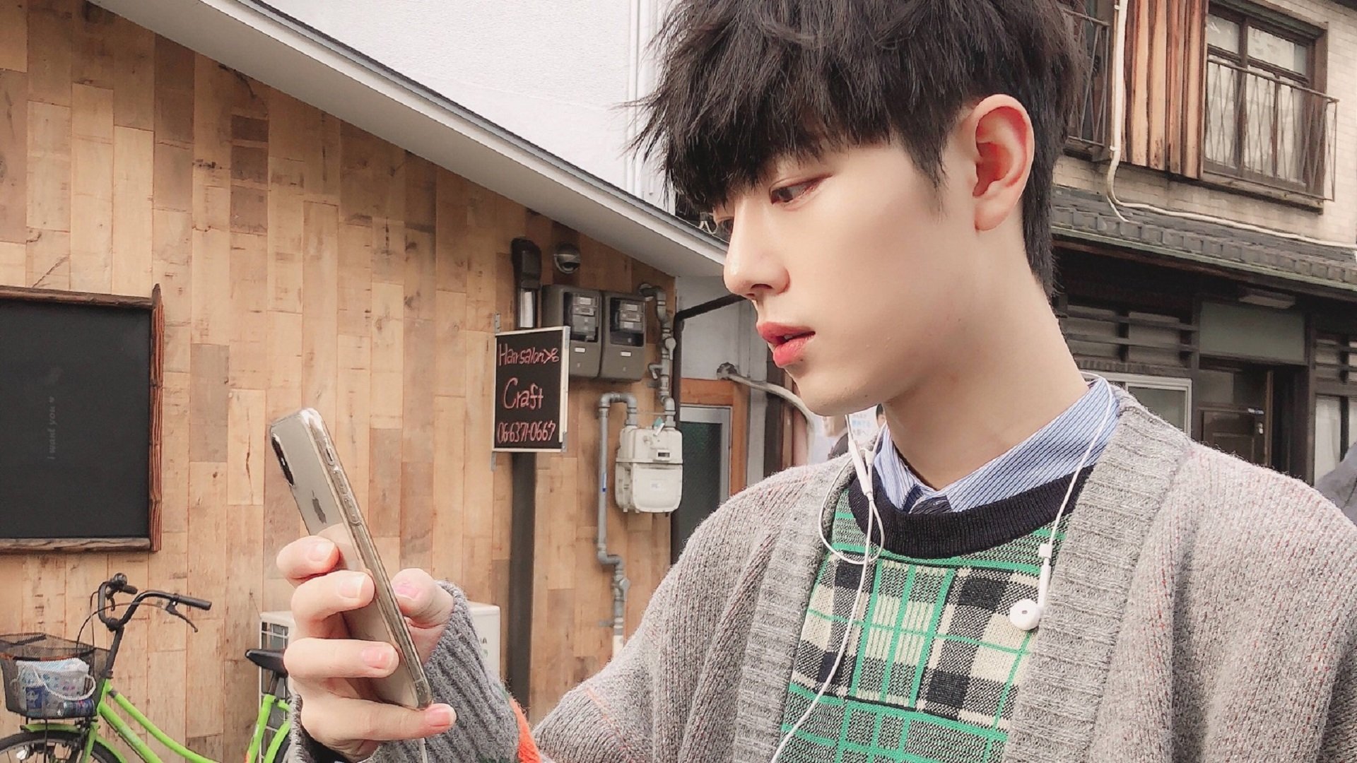 跨界体育风暴，新疆队篮球火力压制猛龙，伦纳德欧冠半决赛足球式接管比赛